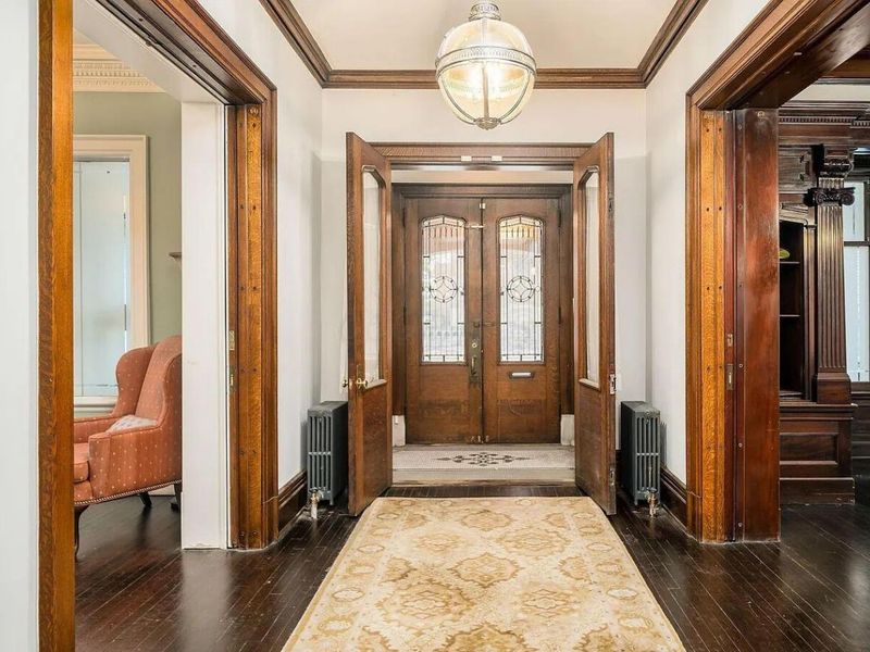 1349 E Broad Street, Columbus, OH 43205 Photo 6