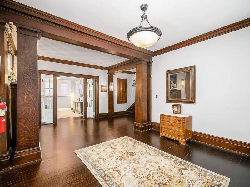 1349 E Broad Street, Columbus, OH 43205 Photo 8