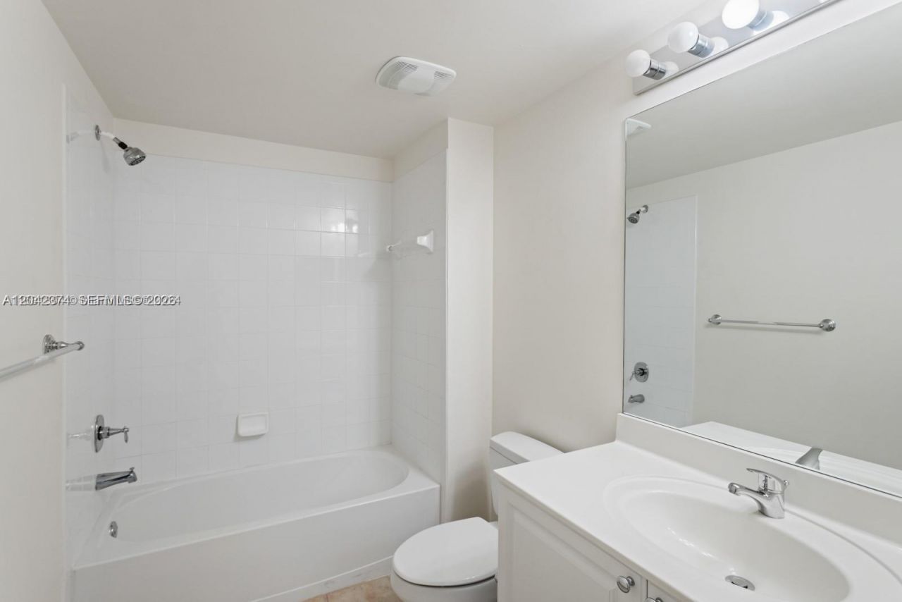 888 S Douglas Rd , Unit 1405, Coral Gables, FL 33134 Photo