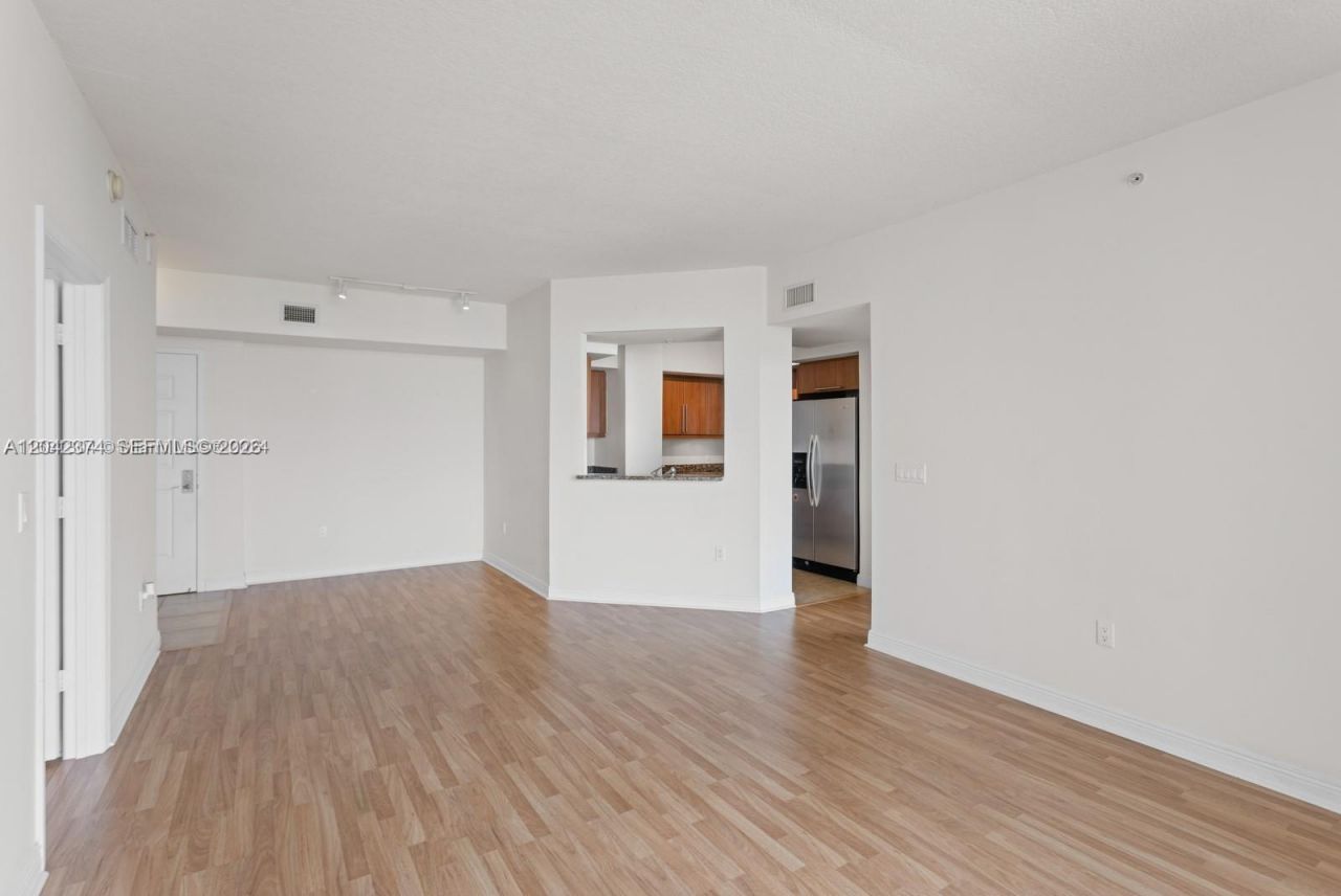 888 S Douglas Rd , Unit 1405, Coral Gables, FL 33134 Photo