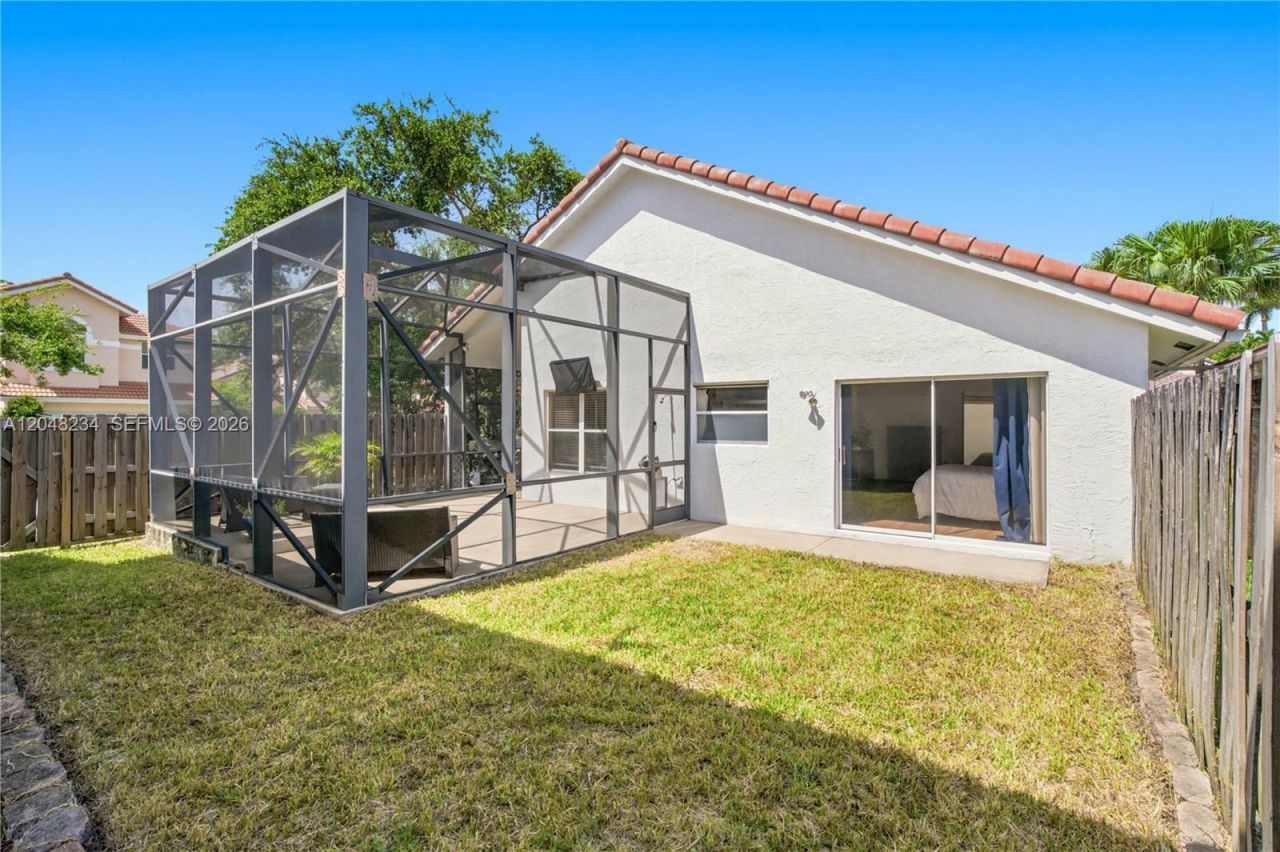 2810 NW 70th Ave , Margate, FL 33063 Photo