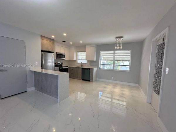 1722 Mayo St , Unit 207, Hollywood, FL 33020