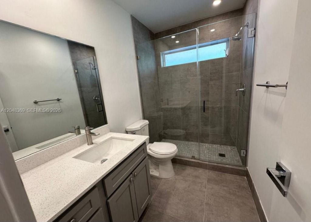 1722 Mayo St , Unit 207, Hollywood, FL 33020 Photo