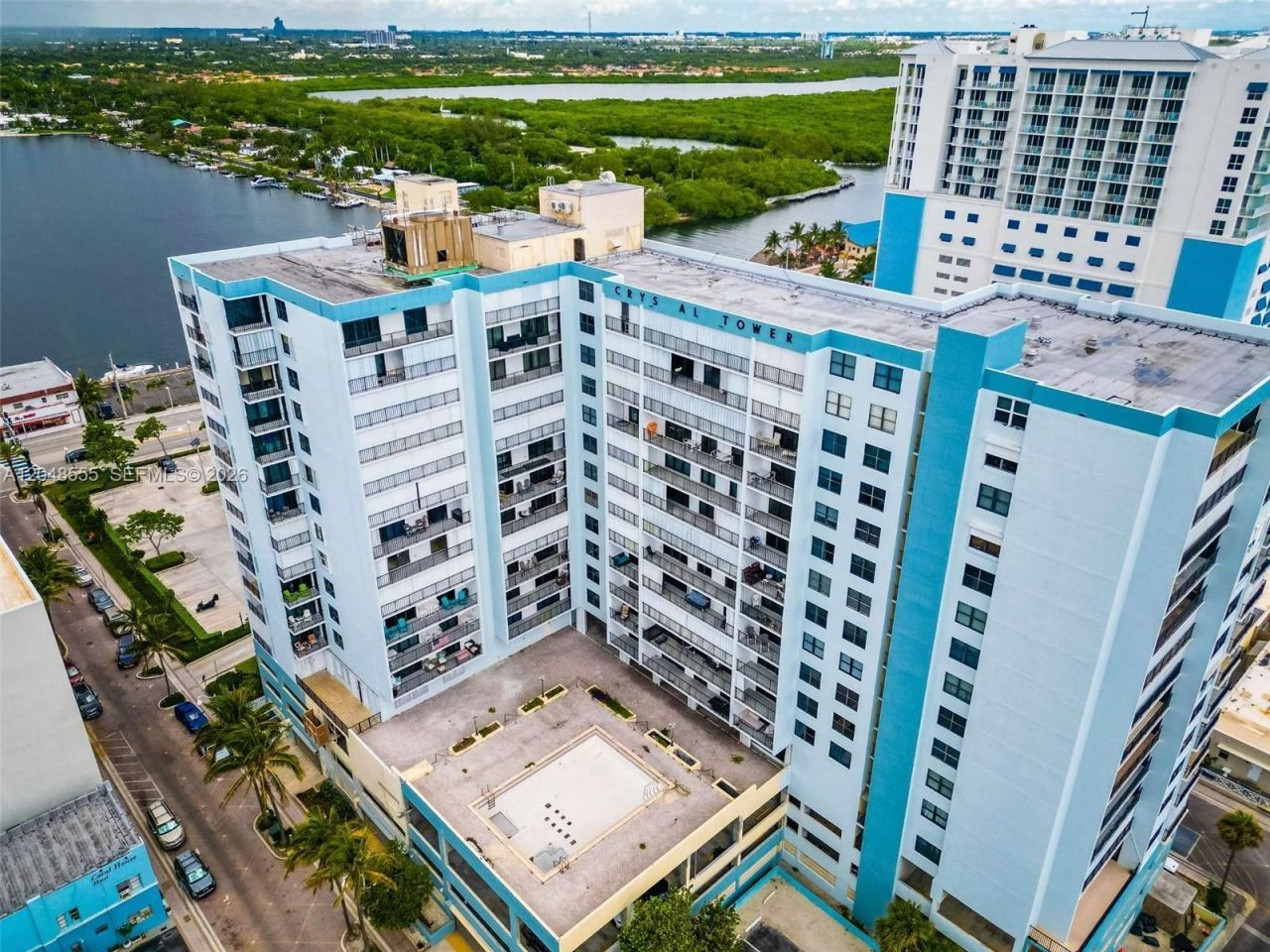 322 SE Buchanan St , Unit 703, Hollywood, FL 33019 Photo