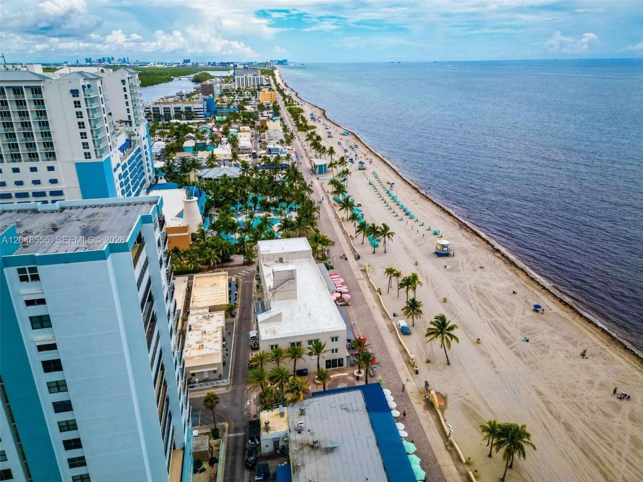 322 SE Buchanan St , Unit 703, Hollywood, FL 33019 Photo