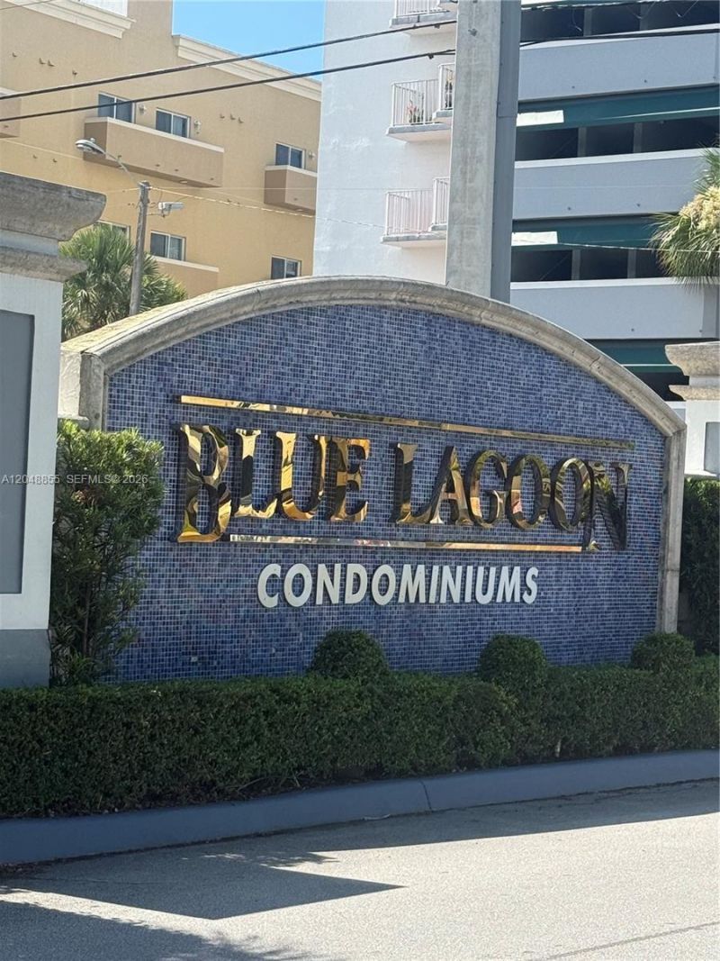 5091 NW 7th St , Unit TS-11, Miami, FL 33126 Photo