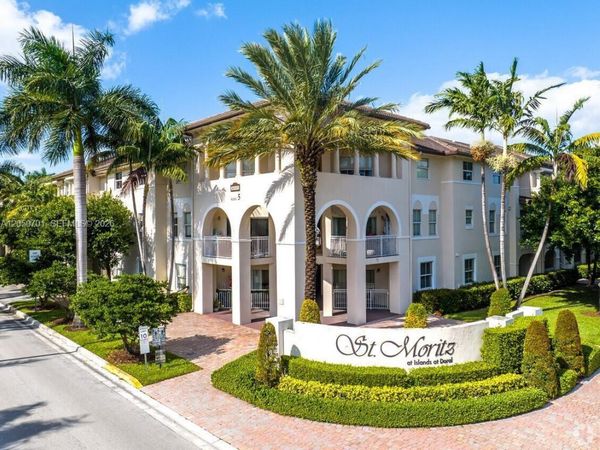 11601 NW 89th St , Unit 212, Doral, FL 33178
