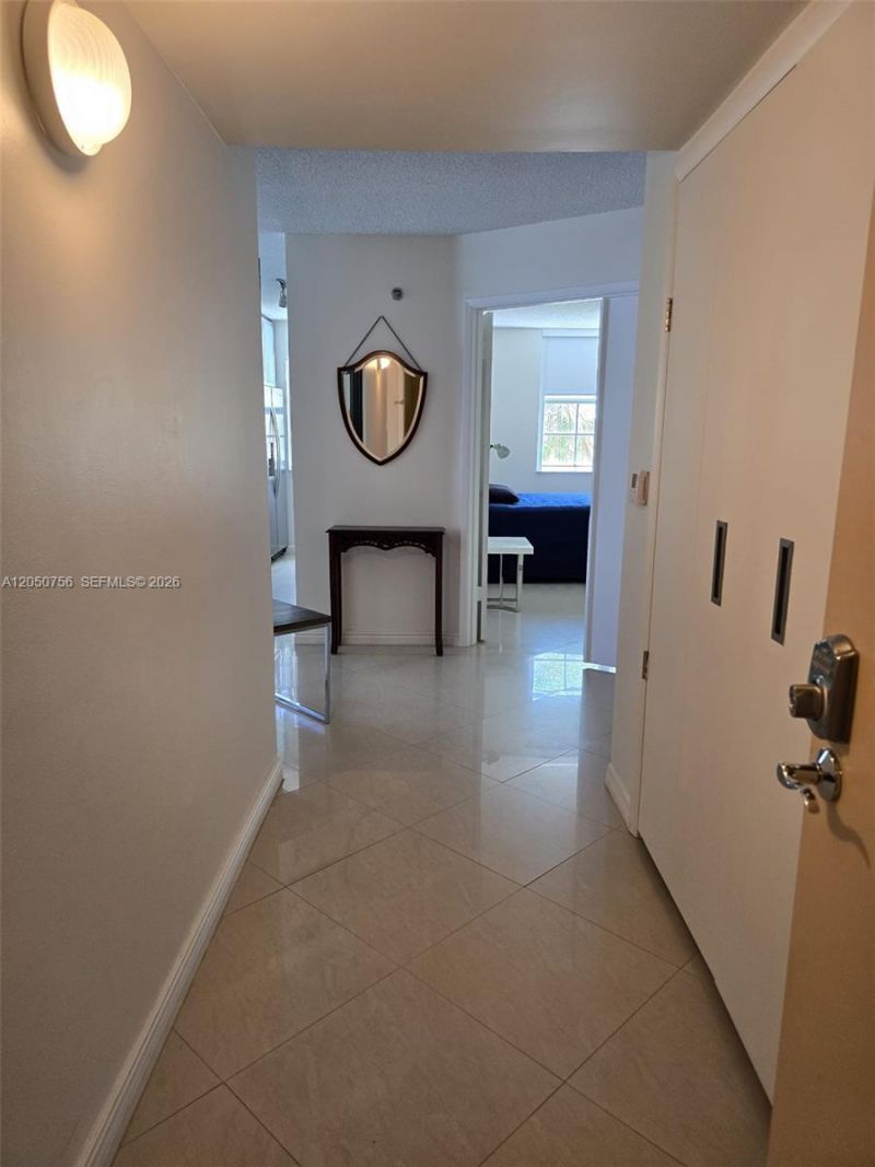 19999 E Country Club Dr , Unit 1407, Aventura, FL 33180 Photo