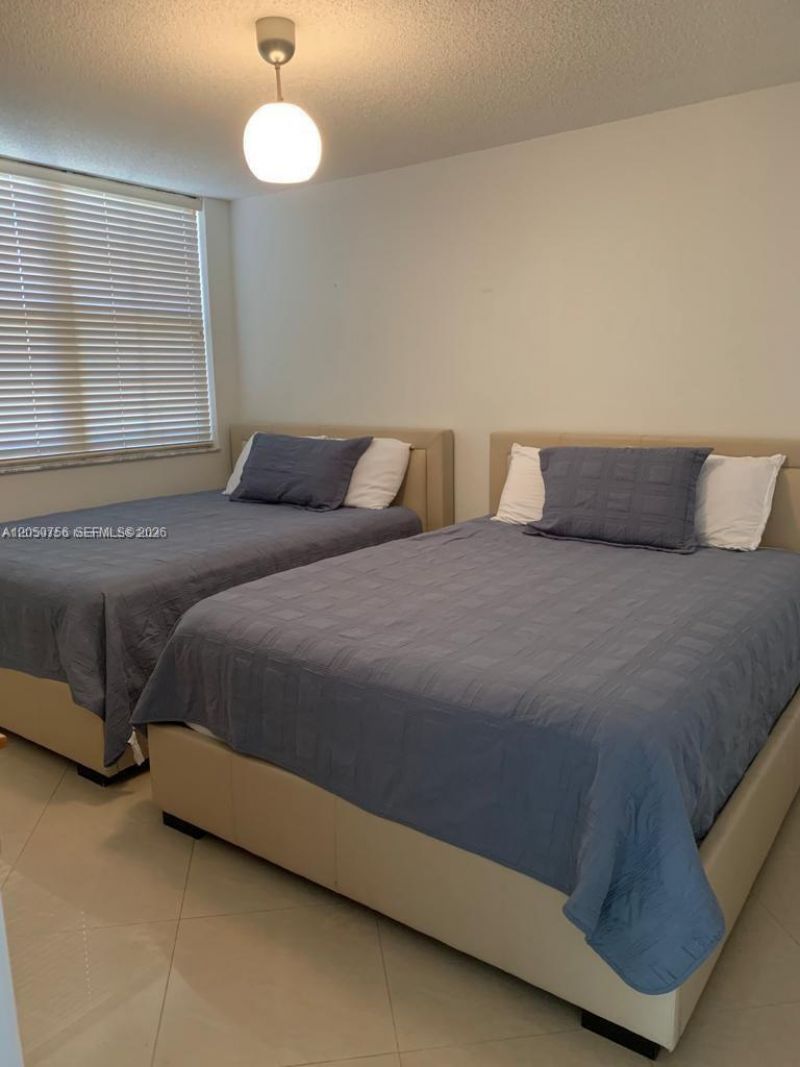 19999 E Country Club Dr , Unit 1407, Aventura, FL 33180 Photo