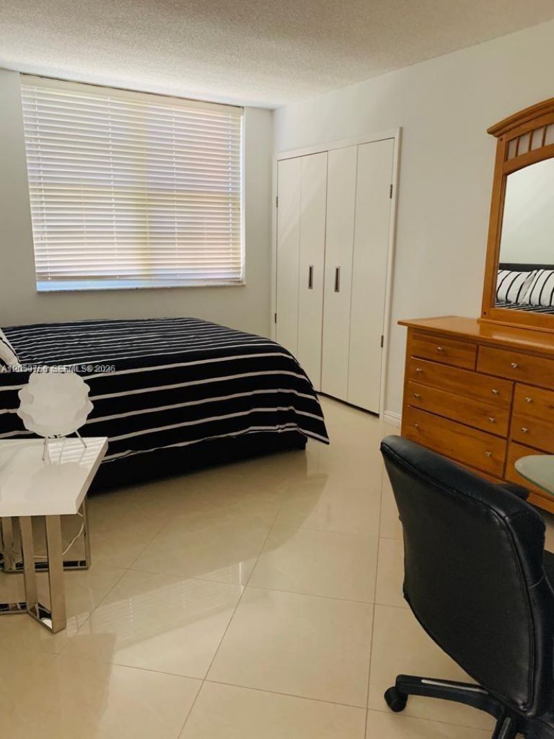 19999 E Country Club Dr , Unit 1407, Aventura, FL 33180 Photo