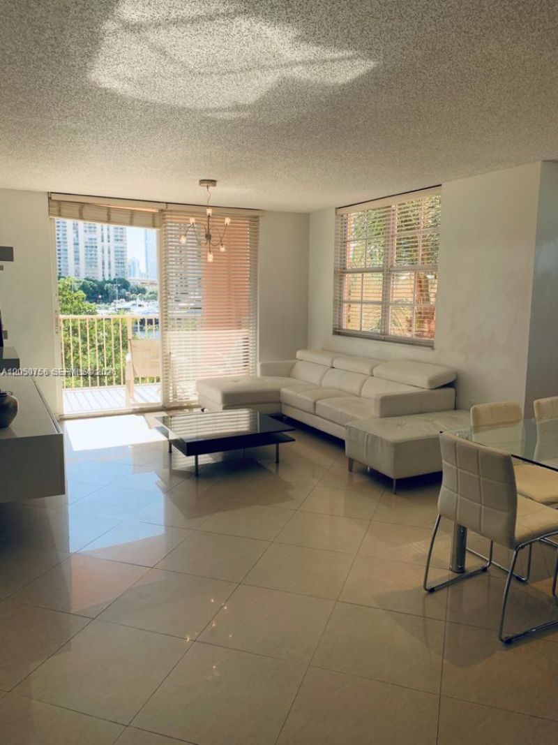 19999 E Country Club Dr , Unit 1407, Aventura, FL 33180 Photo
