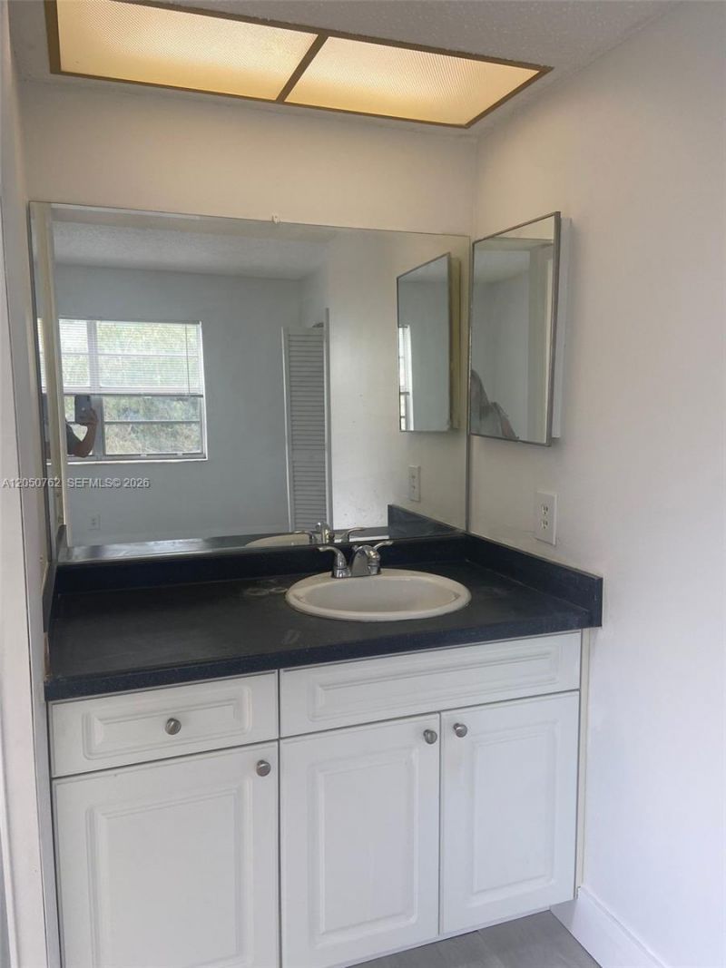 3231 NW 103rd Ter , Unit 208-C, Coral Springs, FL 33065 Photo
