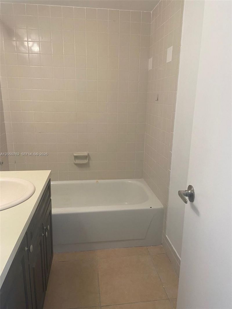 3231 NW 103rd Ter , Unit 208-C, Coral Springs, FL 33065 Photo