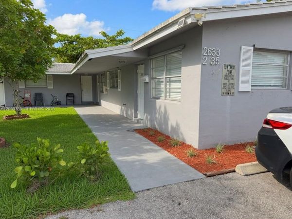 2633 NW 9th Ave, Unit 1-2, Wilton Manors, FL 33311