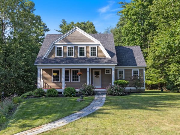 98 Ridgecrest Drive, Greenland, NH 03840