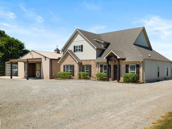 176 County Road 107, Jonesboro, AR 72404