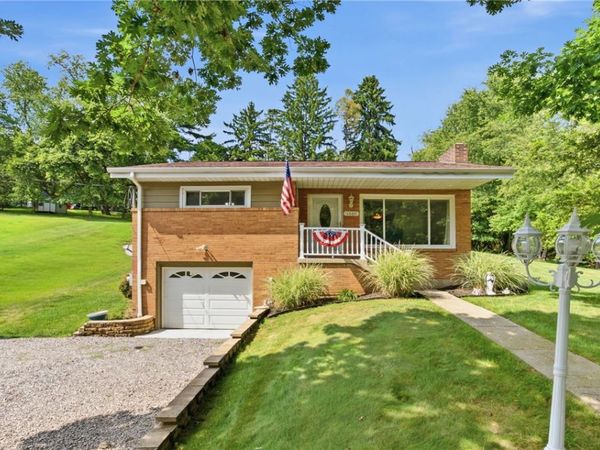 1560 Rosemary Dr, Wexford, PA 15090
