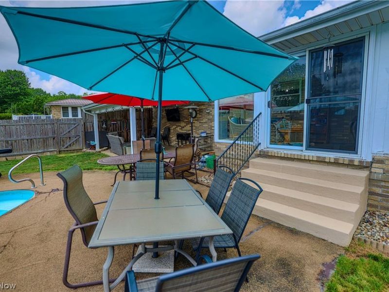 5244 Oakridge Drive, Louisville, OH 44641 Photo 15