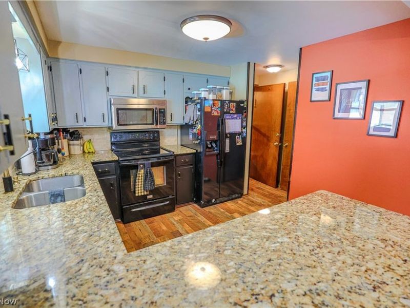 5244 Oakridge Drive, Louisville, OH 44641 Photo 36