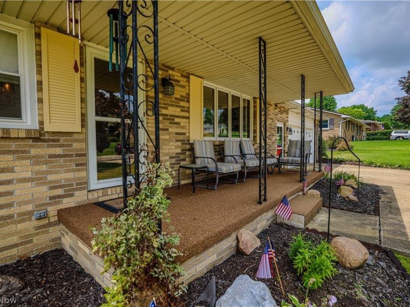 5244 Oakridge Drive, Louisville, OH 44641 Photo 5