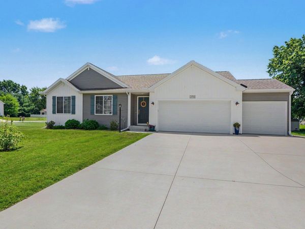 29794 Dallas Drive, Elkhart, IN 46514