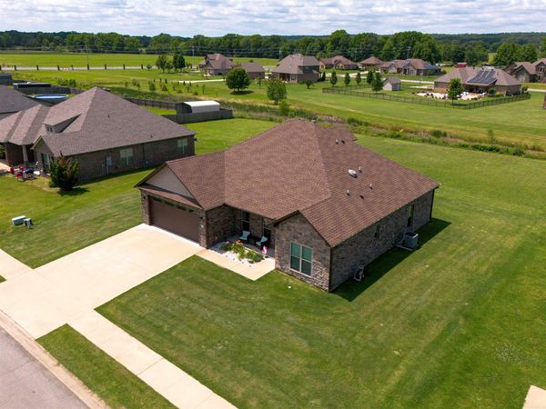 17 Palamino Dr, Vilonia, AR 72173