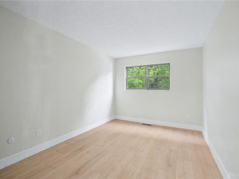 1390 Sanzon Drive, Fairborn, OH 45324 Photo 33