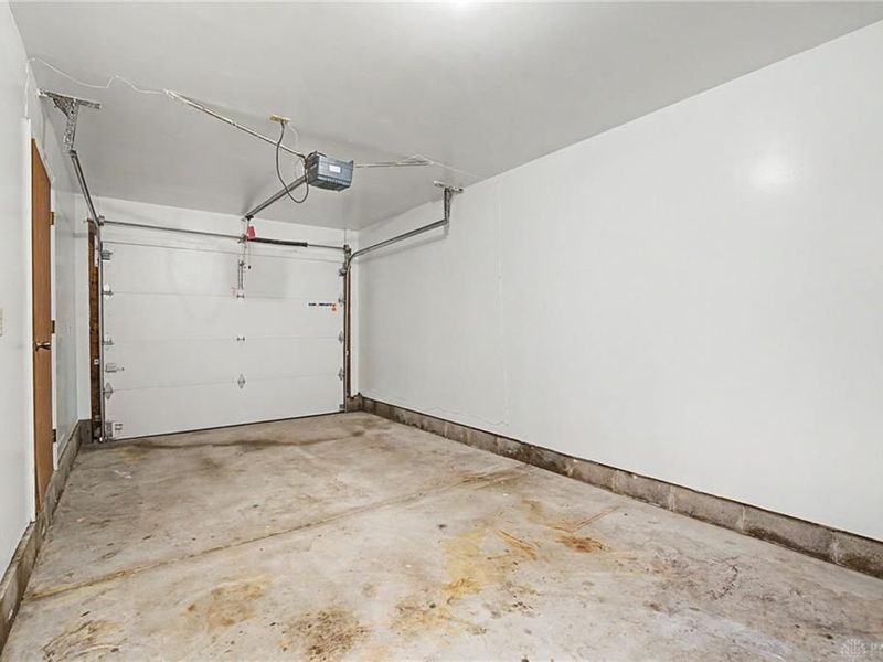 1390 Sanzon Drive, Fairborn, OH 45324 Photo 35