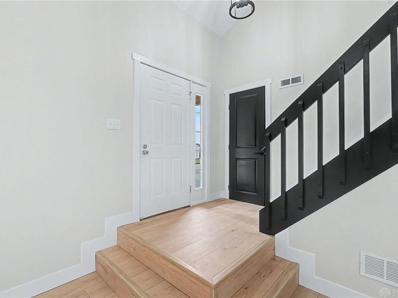 1390 Sanzon Drive, Fairborn, OH 45324 Photo 5