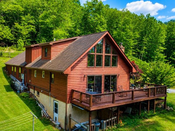 65 Cubbley RD, Hot Springs, VA 24445