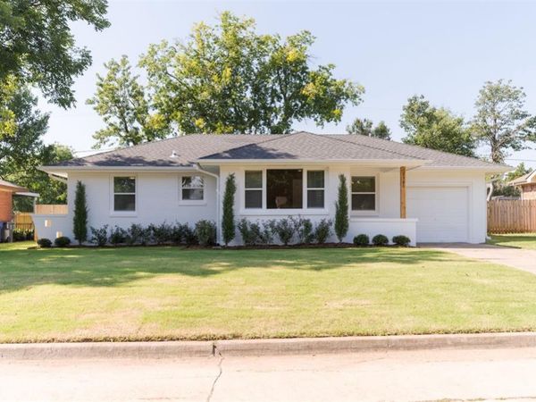 2520 Kings Way, The Village, OK 73120