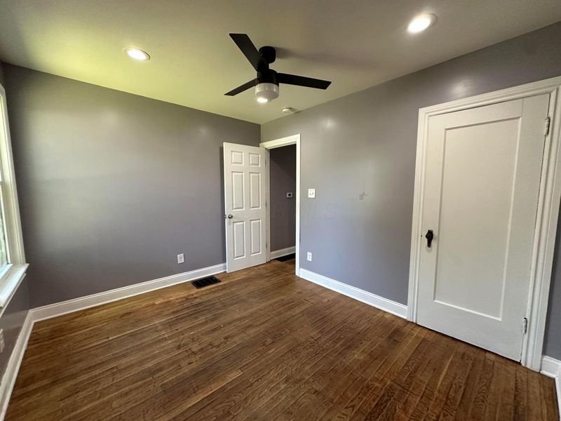 2515 PARKWOOD Avenue, Columbus, OH 43211 Photo 23