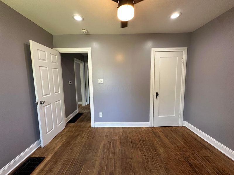 2515 PARKWOOD Avenue, Columbus, OH 43211 Photo 24