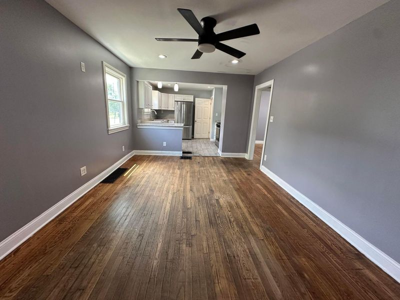 2515 PARKWOOD Avenue, Columbus, OH 43211 Photo 8