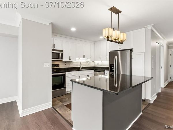 1001 W Jefferson Avenue, Detroit, MI 48226