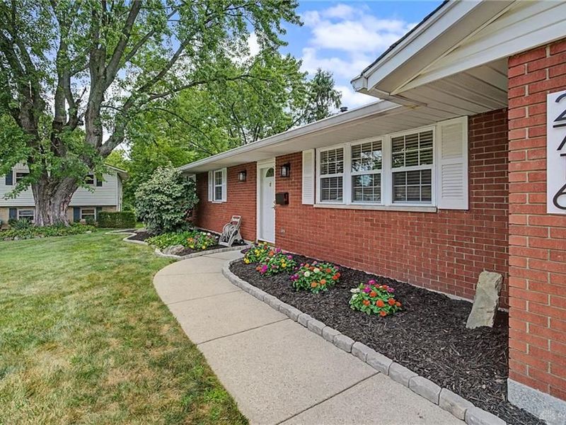 2716 Ridgeville Court, Kettering, OH 45440 Photo 2