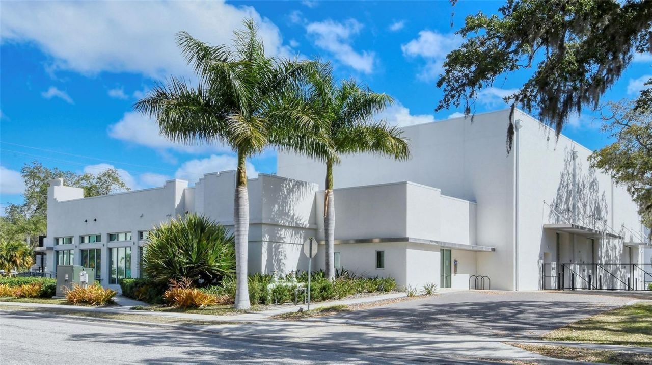 5010 Barrington Circle , Unit 2001, Sarasota, FL 34234 Photo