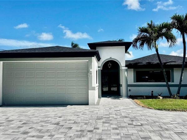 166 BAYSIDE DRIVE , CLEARWATER BEACH, FL 33767