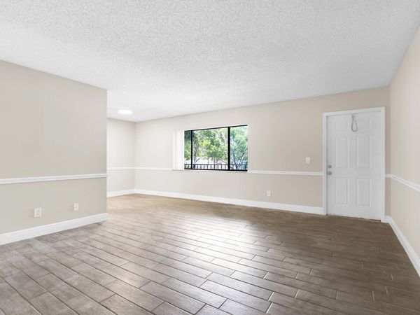 414 Meadows Circle, Boynton Beach, FL 33436