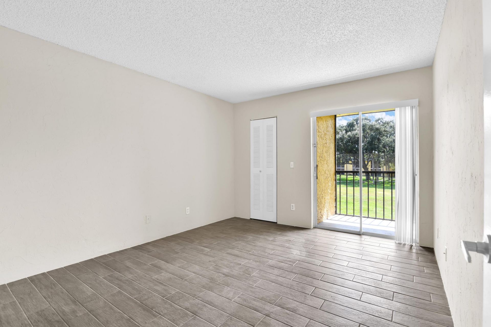 414 Meadows Circle, Boynton Beach, FL 33436 Photo