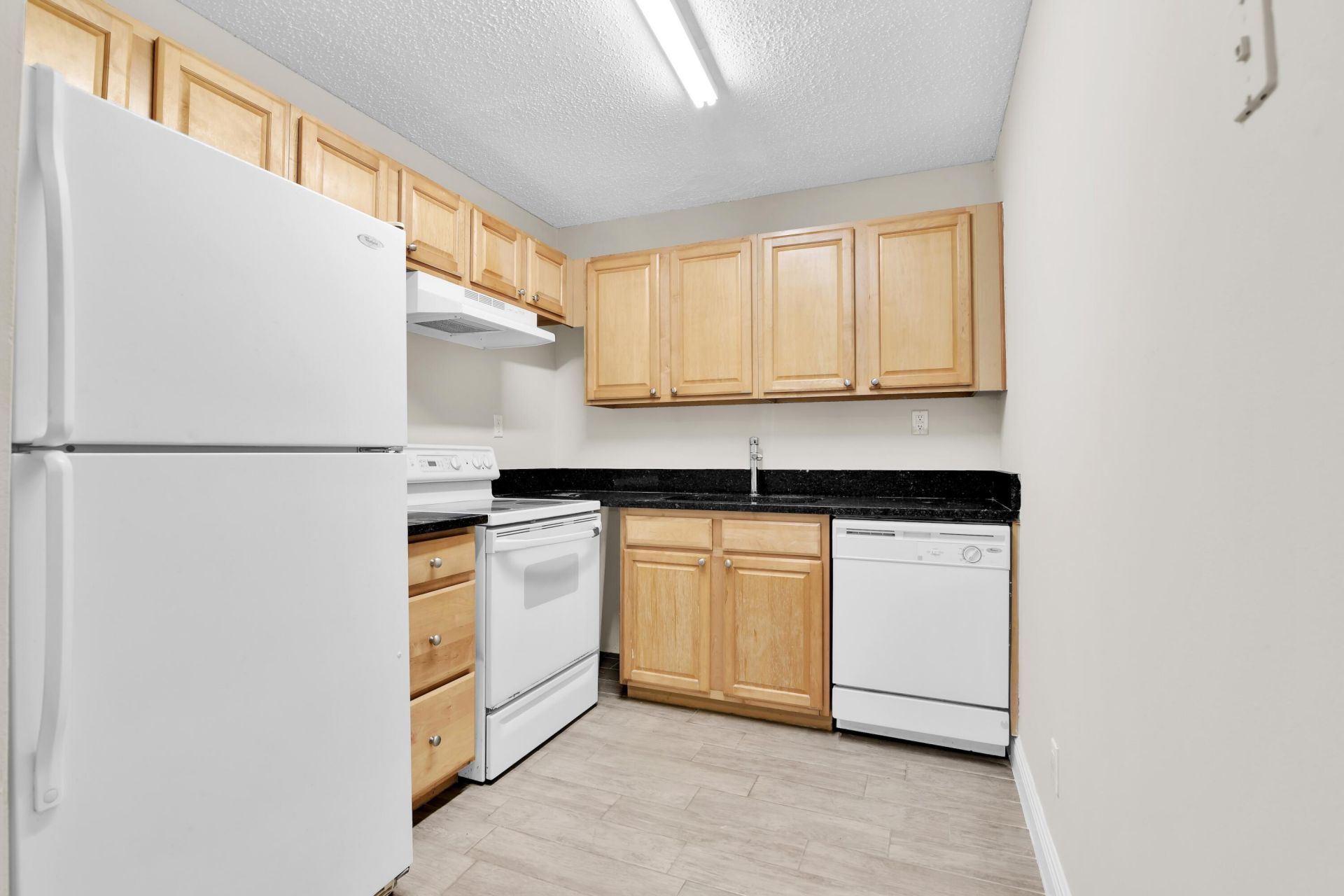 414 Meadows Circle, Boynton Beach, FL 33436 Photo