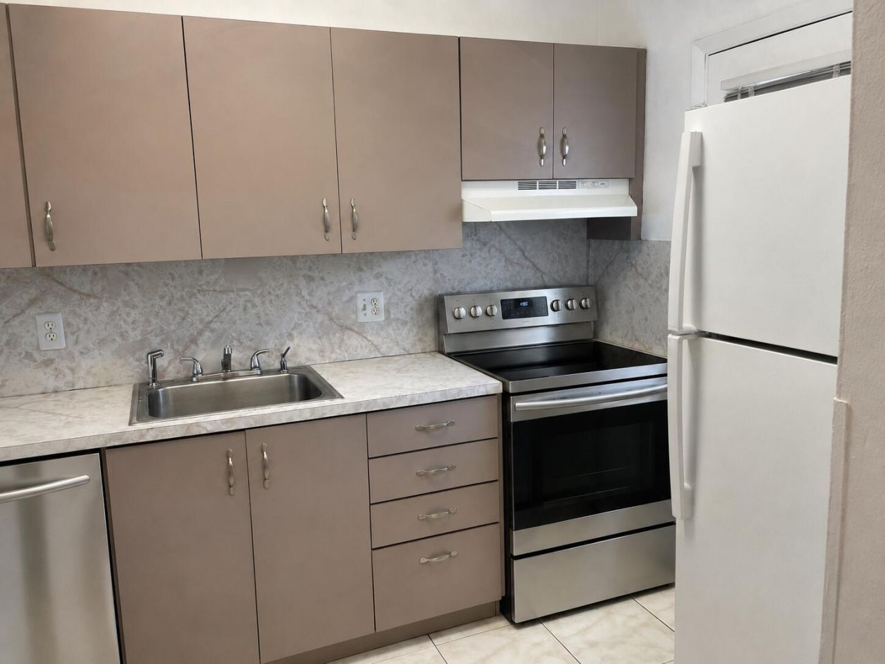 5501 NW 2nd Avenue, Unit 313, Boca Raton, FL 33487 Photo