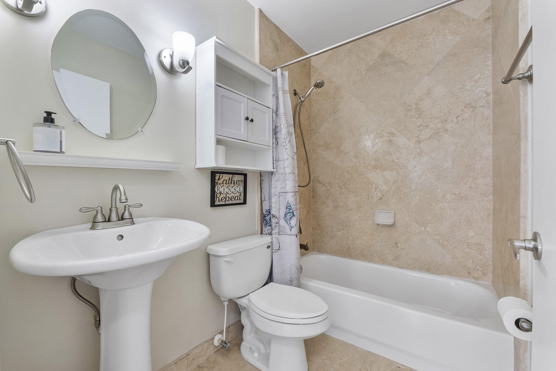8821 Lake Park Circle N, Davie, FL 33328 Photo