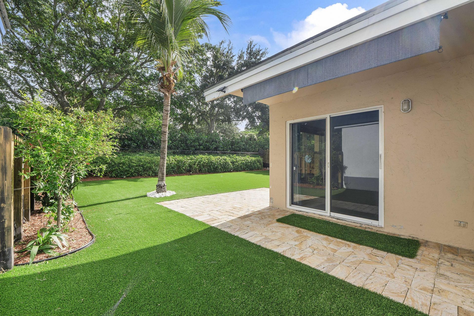 8821 Lake Park Circle N, Davie, FL 33328 Photo