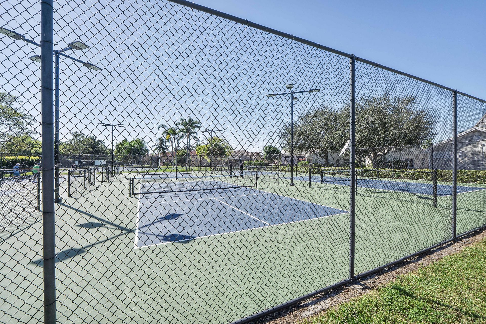 8821 Lake Park Circle N, Davie, FL 33328 Photo