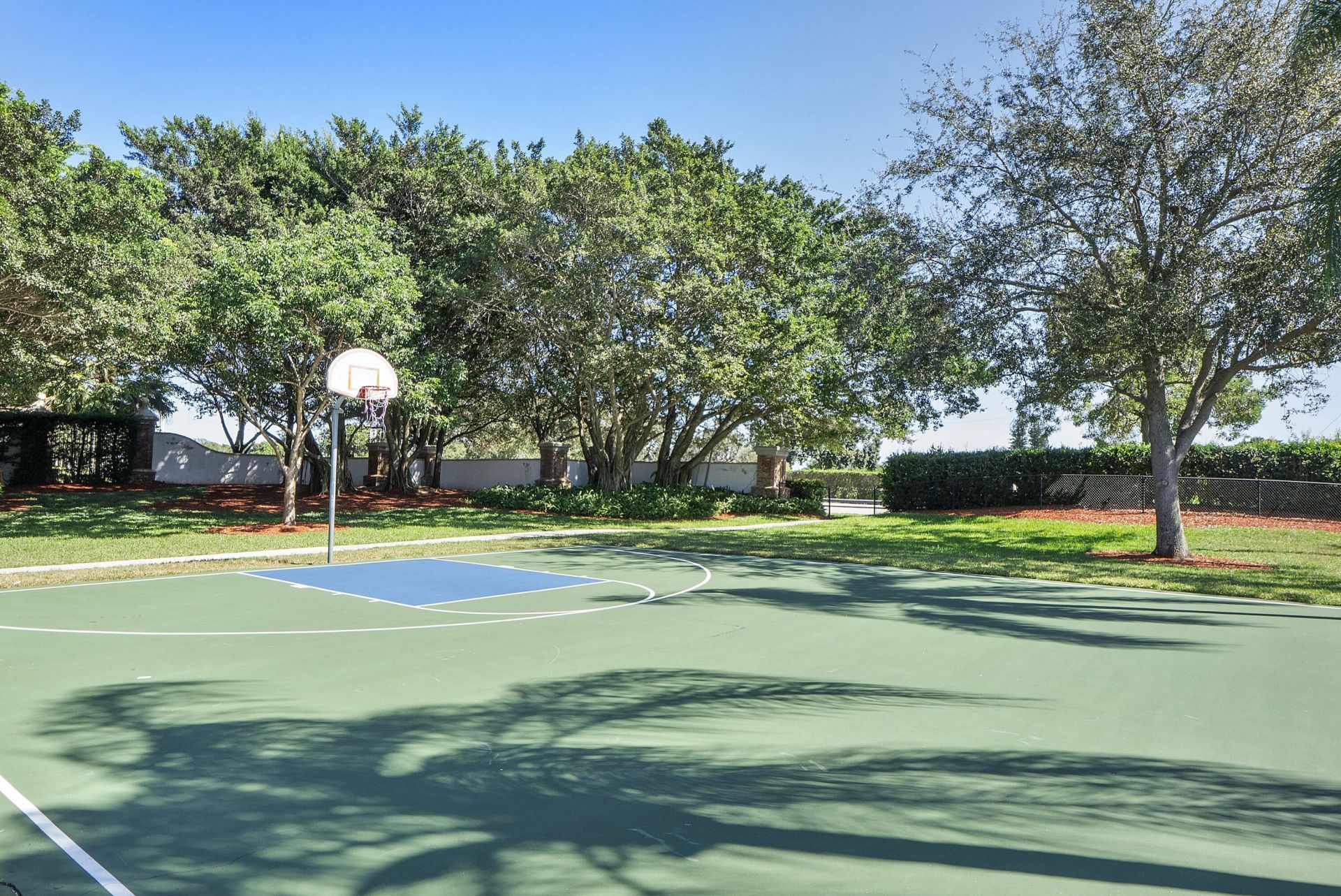 8821 Lake Park Circle N, Davie, FL 33328 Photo