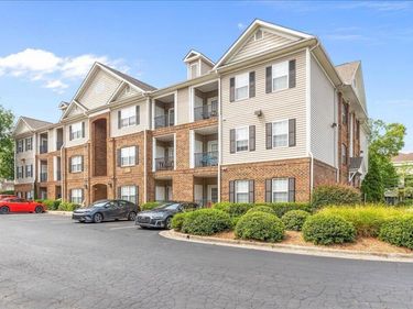 2610 Oldgate Drive, Unit 304, Raleigh, NC 27604