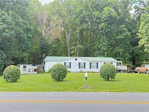 3634 Rockford Road , Dobson, NC 27017