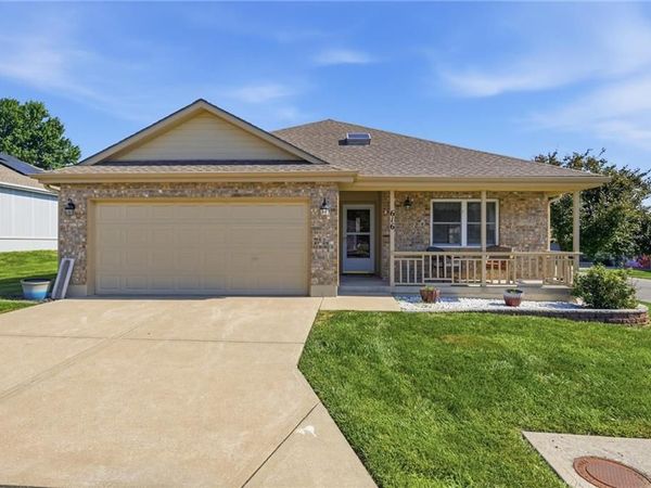 616 Twilight Drive, Raymore, MO 64012