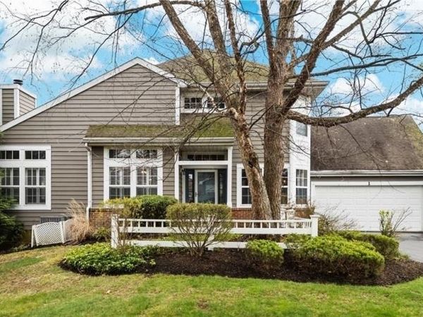 1 Eagle Ct, Monroe, NJ 08831
